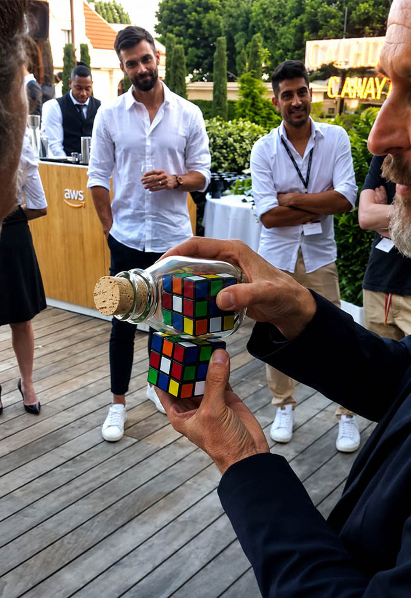 Luxury hospitality entertainment by magician Saint-Tropez for international VIP guests